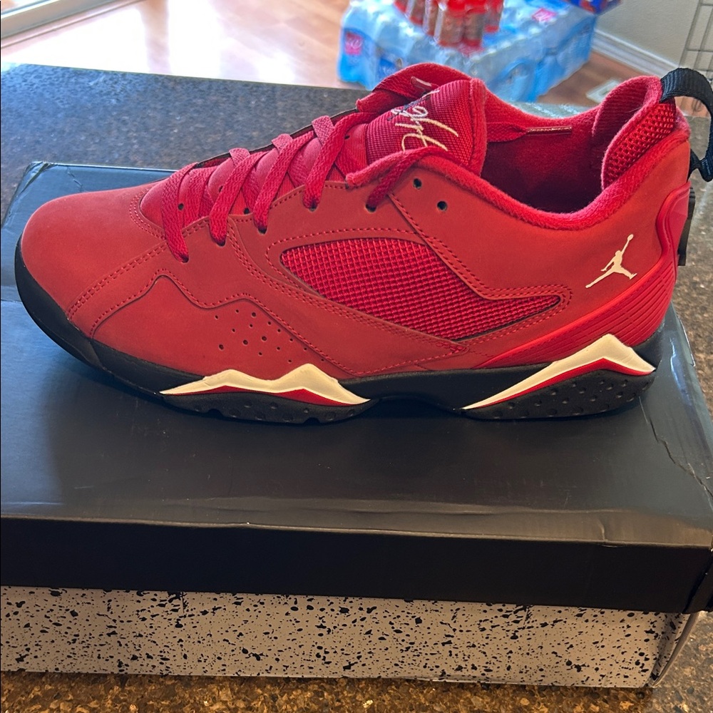 Jordan MVP 92 Men's  Low Top Gym - Red